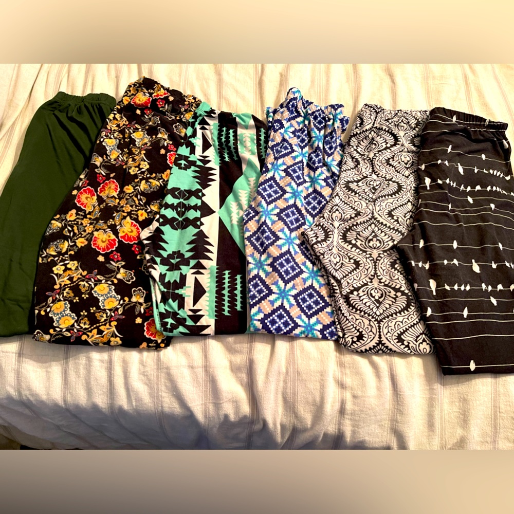 Bundle of vintage, rare LuLaRoe leggings!